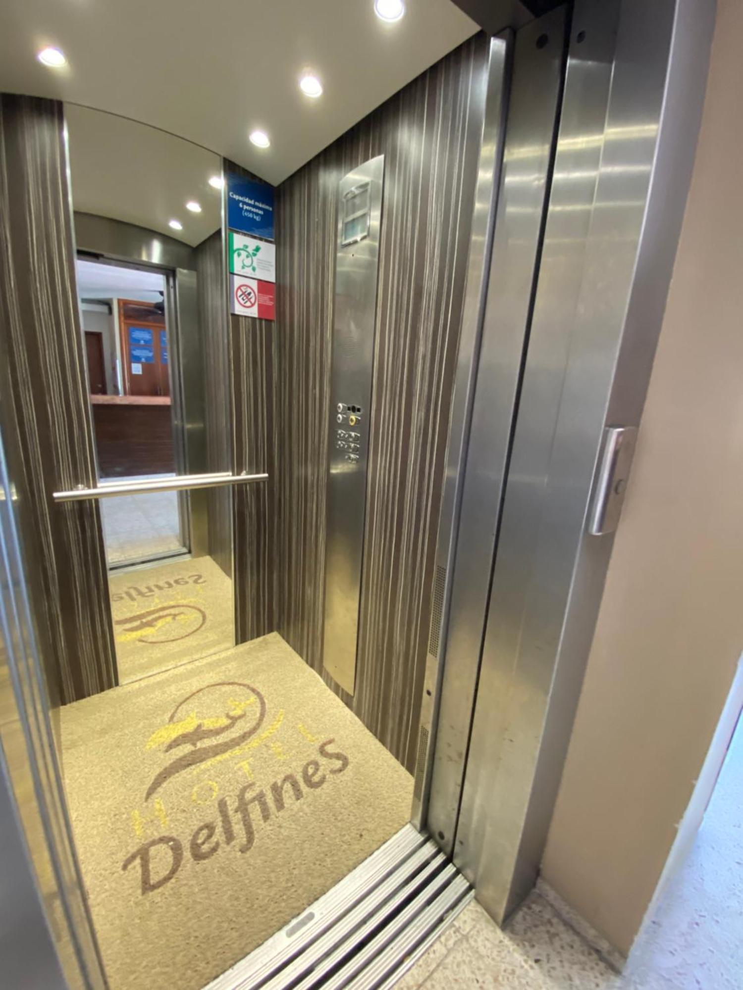 Hotel Delfines - A 2 Calles Del Acuario ベラクルス エクステリア 写真